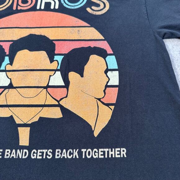 Jonas Brothers The One Where The Band Gets Back Together Tee Shirt Size Medium - Picture 4 of 8